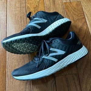 Like New !  New Balance fresh foam black sneakers